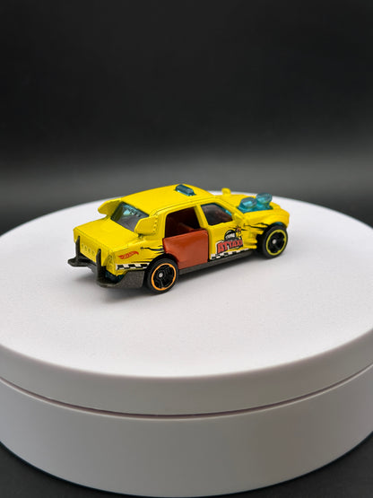 HOT WHEELS - TIME ATTAXI (2018) - HW METRO 3/10 - LOOSE