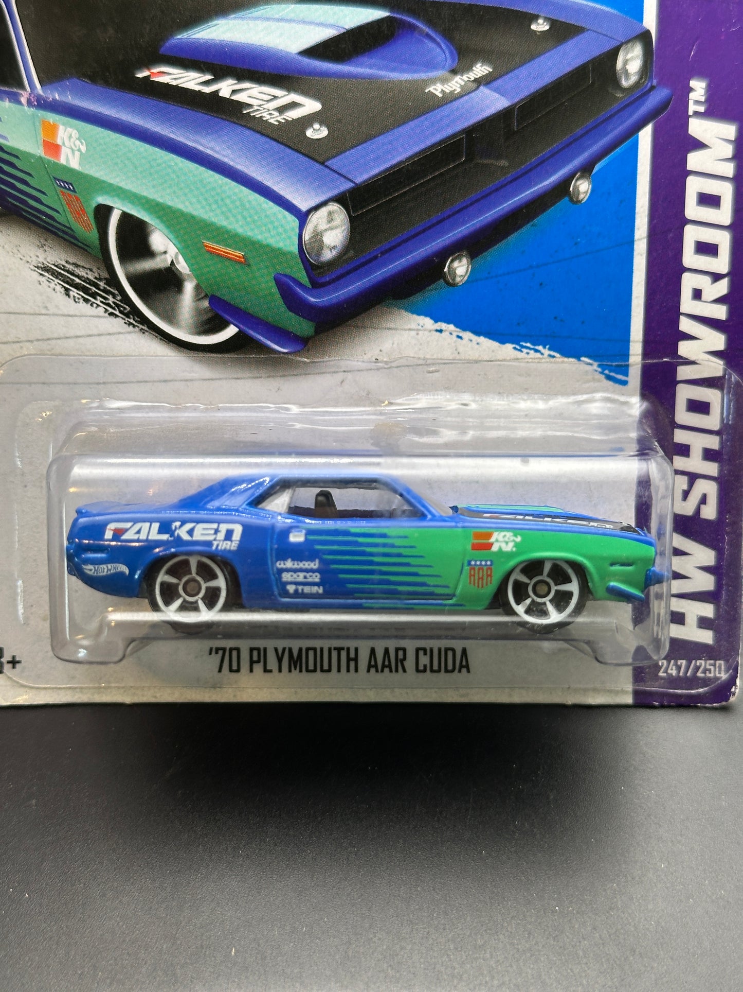 HOT WHEELS - 70 PLYMOUTH AAR CUDA (2013) - HW SHOWROOM