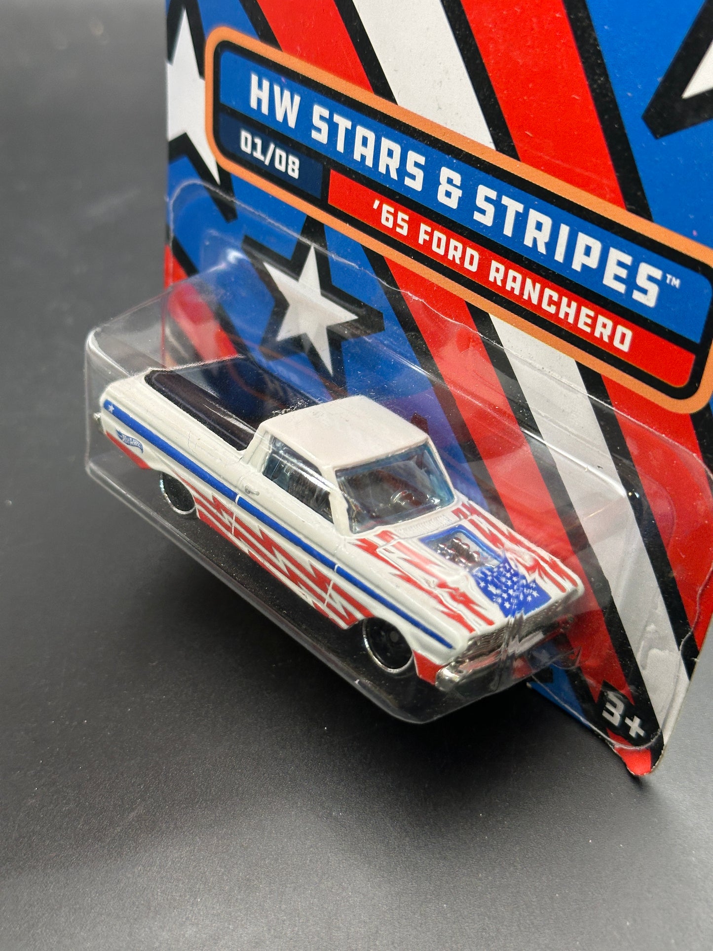 HOT WHEELS - 65 FORD RANCHERO (2022) - STARS AND STRIPE SERIES 1/8