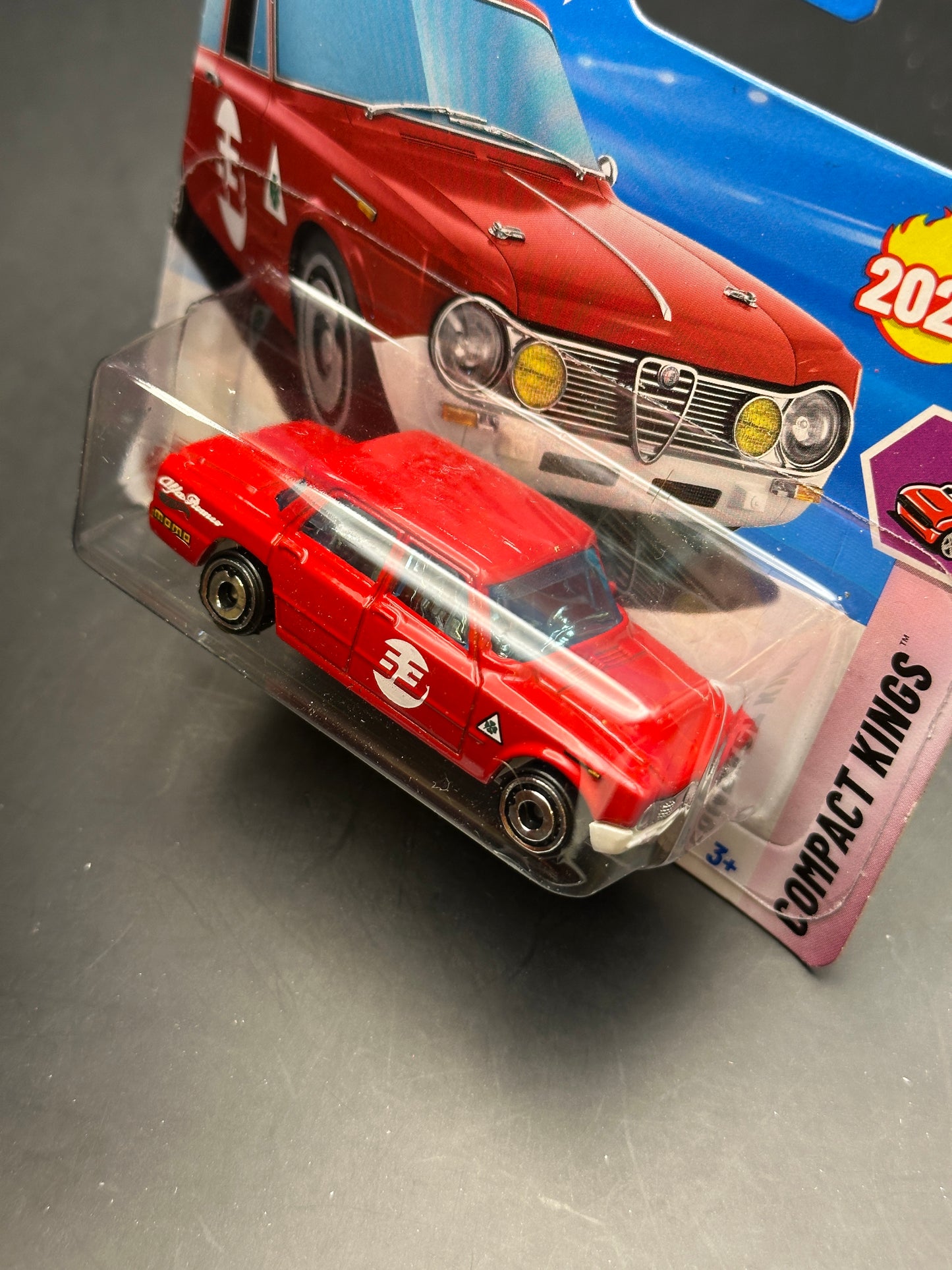 HOT WHEELS - ALFA ROMEO GIULIA TI SUPER (2025) - HW COMPACT KINGS 7/10