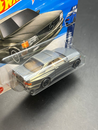HOT WHEELS - 89 MERCEDES BENZ 560 SEC AMG (2025) - HW WILD WIDEBODY 2/5