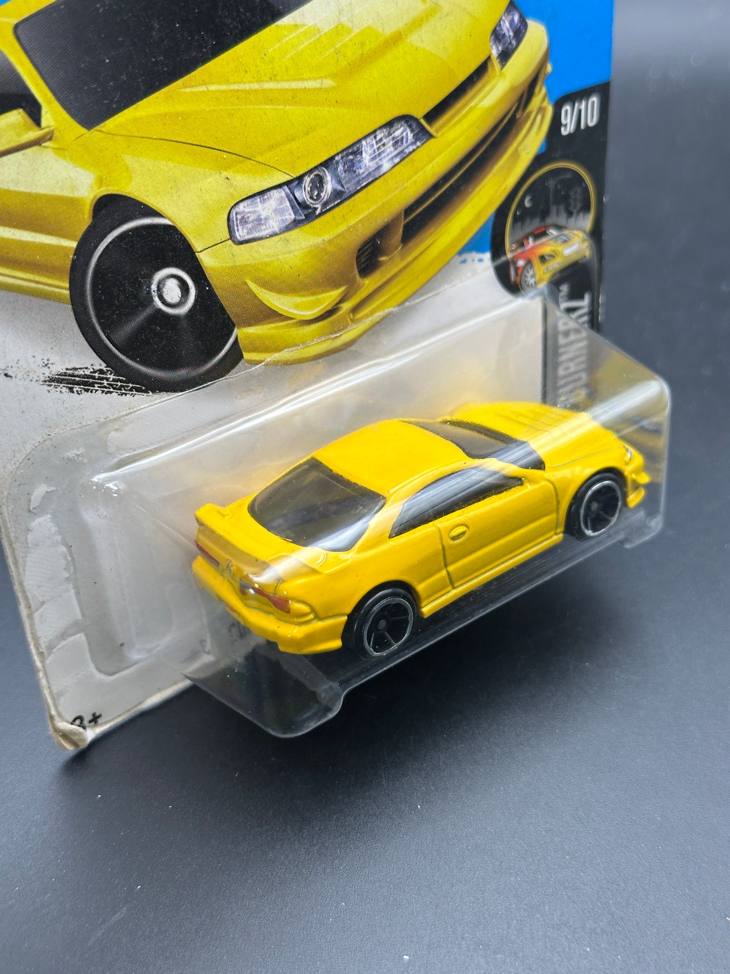 HOT WHEELS - CUSTOM 01 ACURA INTEGRA GSR (2016) - HW NIGHTBURNERZ 9/10