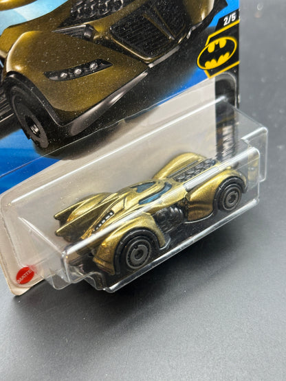 HOT WHEELS - ARKHAM ASYLUM BATMOBILE (2025) - HW BATMAN 2/5