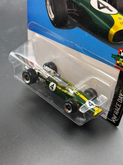 HOT WHEELS - 68 LOTUS TYPE 49 (2025) - HW RACE DAY 8/10