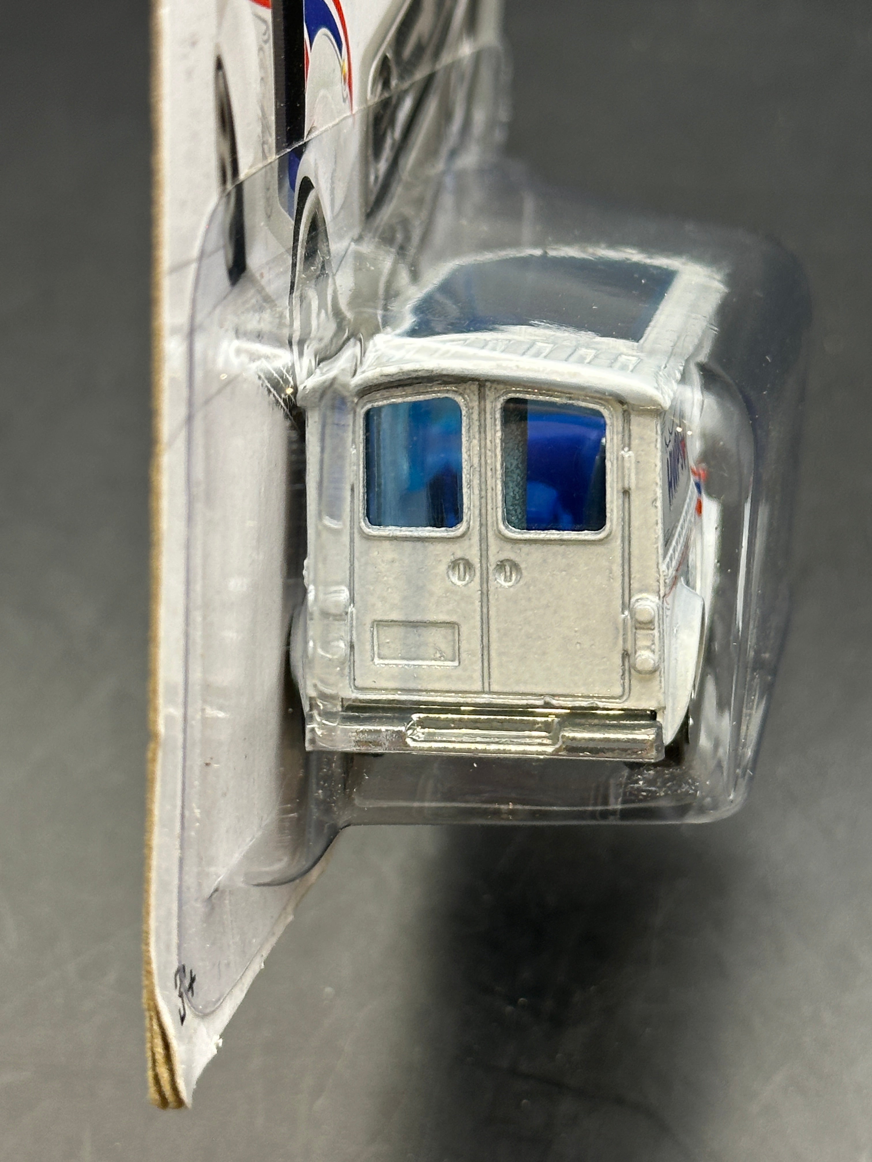 HOT WHEELS - BREAD BOX - TREASURE HUNT (2013) - HW CITY