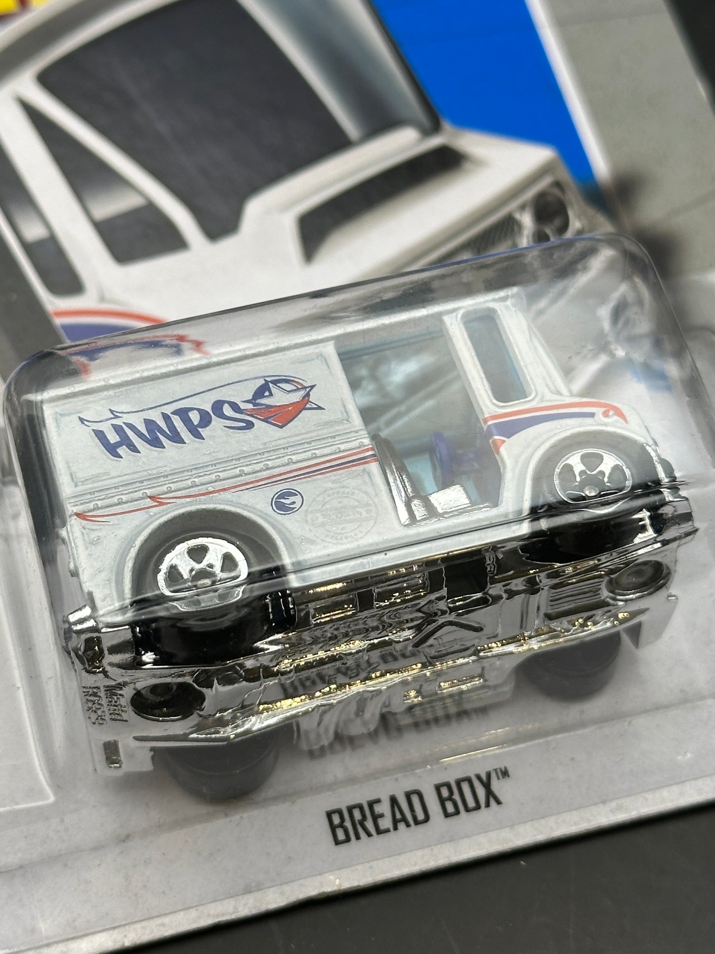 HOT WHEELS - BREAD BOX - TREASURE HUNT (2013) - HW CITY