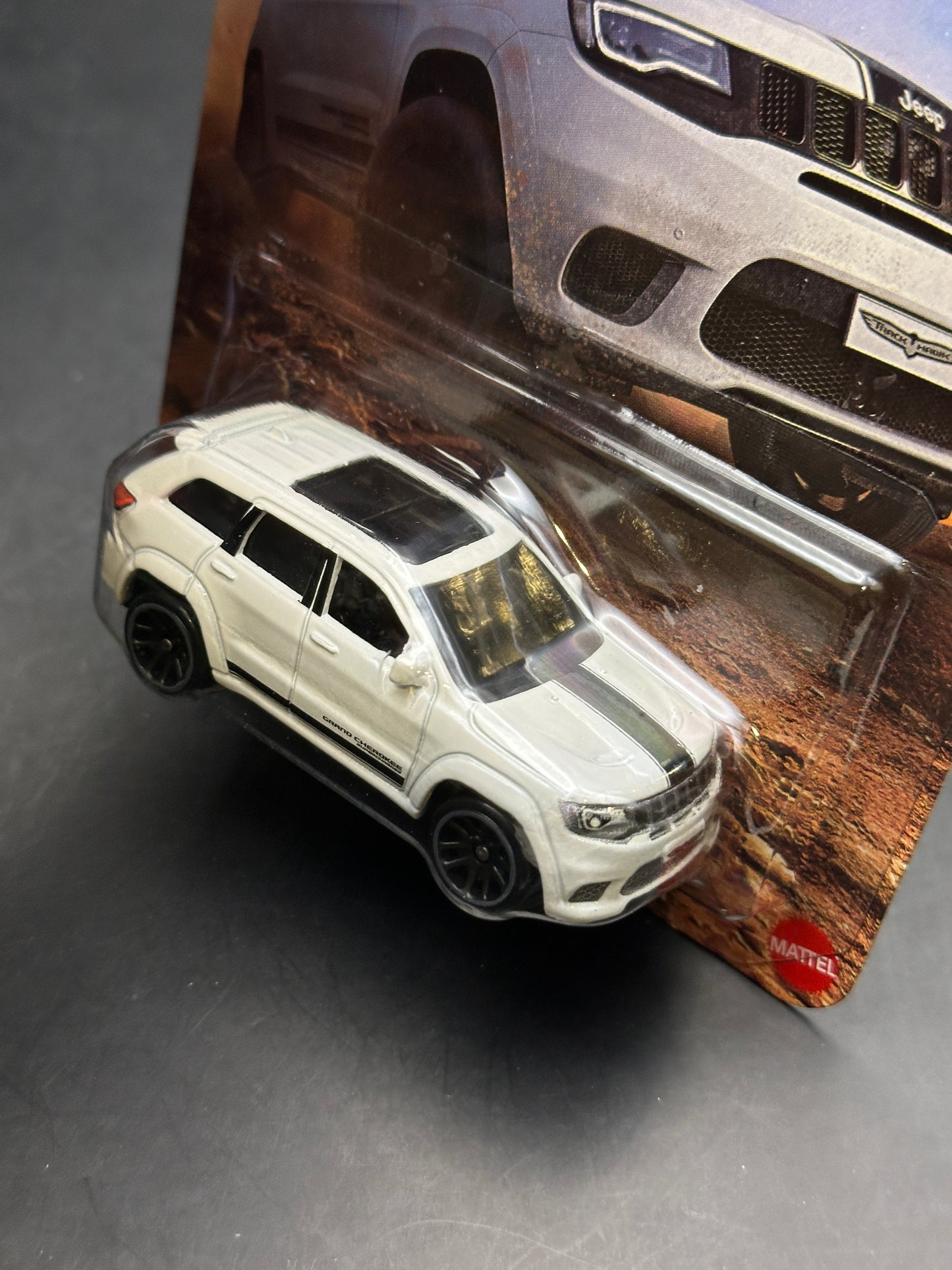 HOT WHEELS - 2019 JEEP GRAND CHEROKEE TRACKHAWK (2026) - SILVER SERIES - PERFORMANCE TRUCKS SERIES 3/5