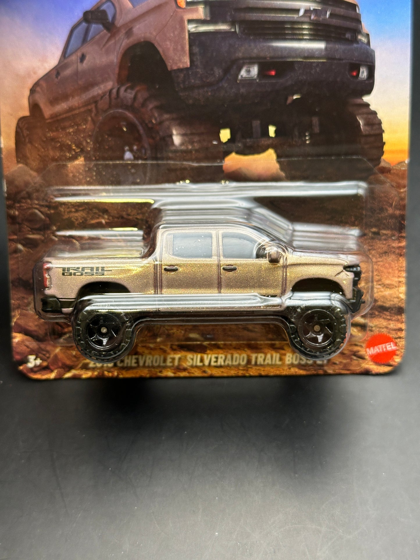 HOT WHEELS - 2019 CHEVROLET SILVERADO TRAIL BOSS LT (2026) - SILVER SERIES - PERFORMANCE TRUCKS SERIES 1/5