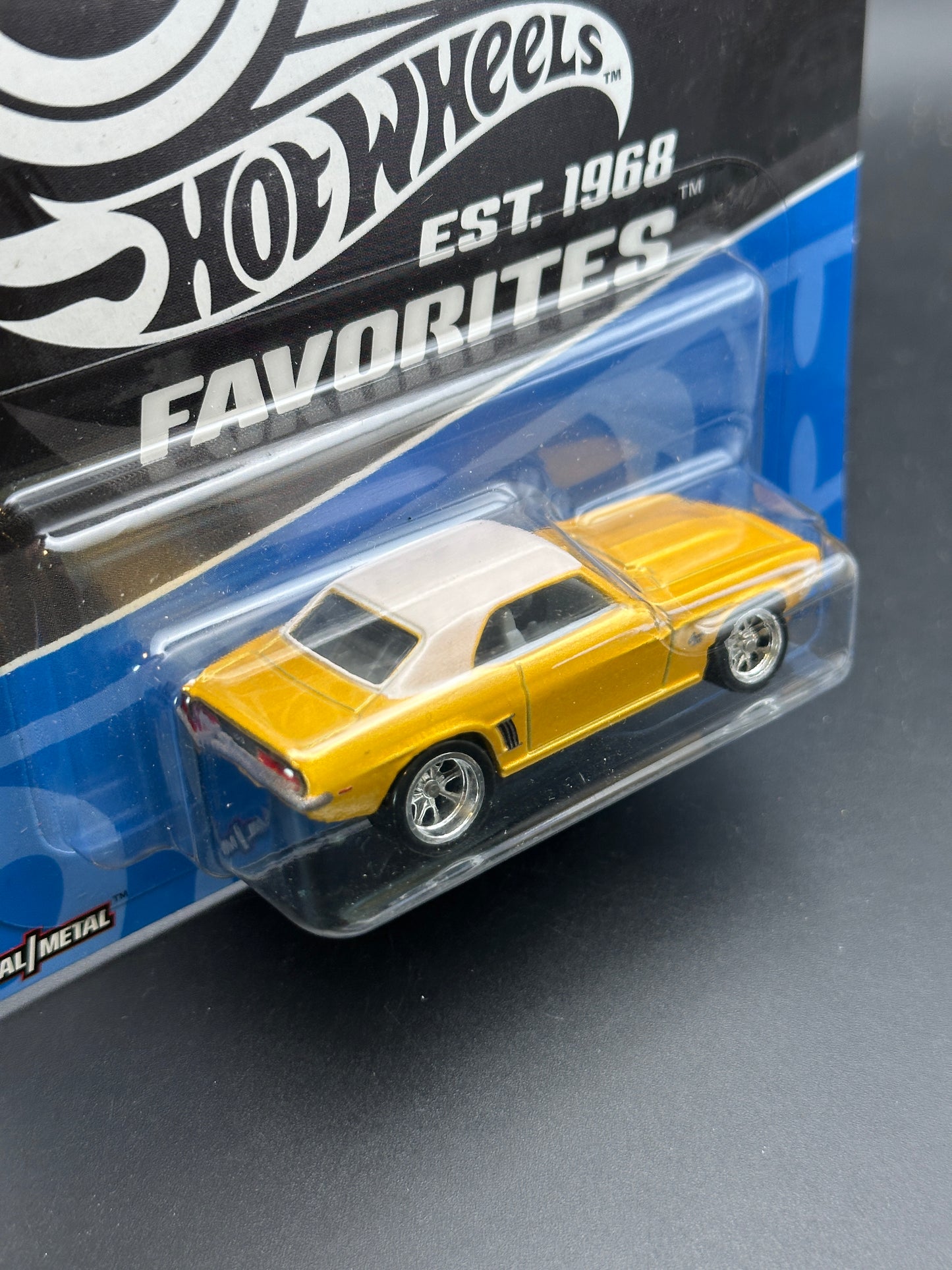 HOT WHEELS - 69 CAMARO (2018) - HW 50th ANNIVERSARY FAVORITES 9/10