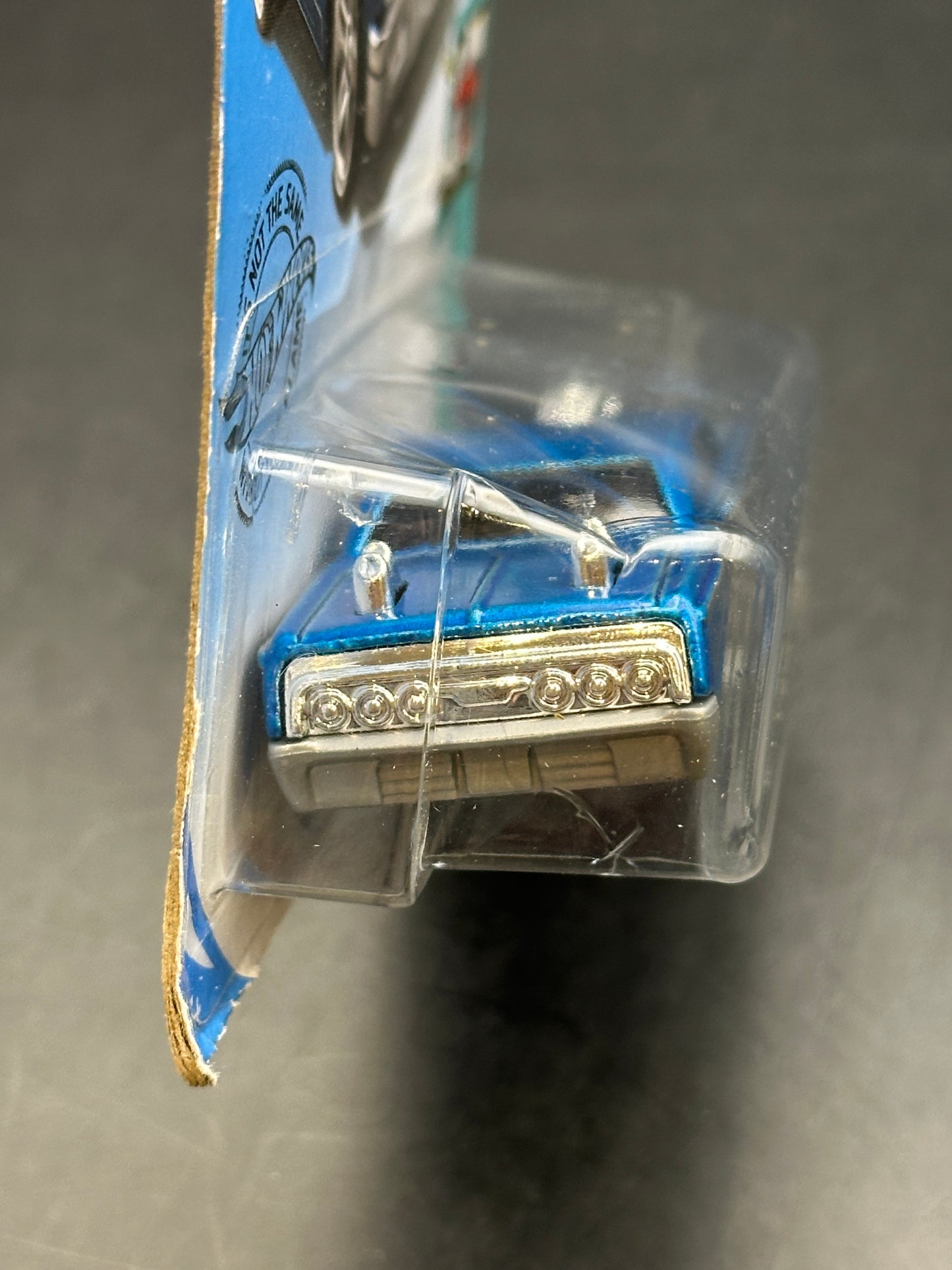 HOT WHEELS - 64 CHEVY IMPALA (2020) - HW TOONED 9/10