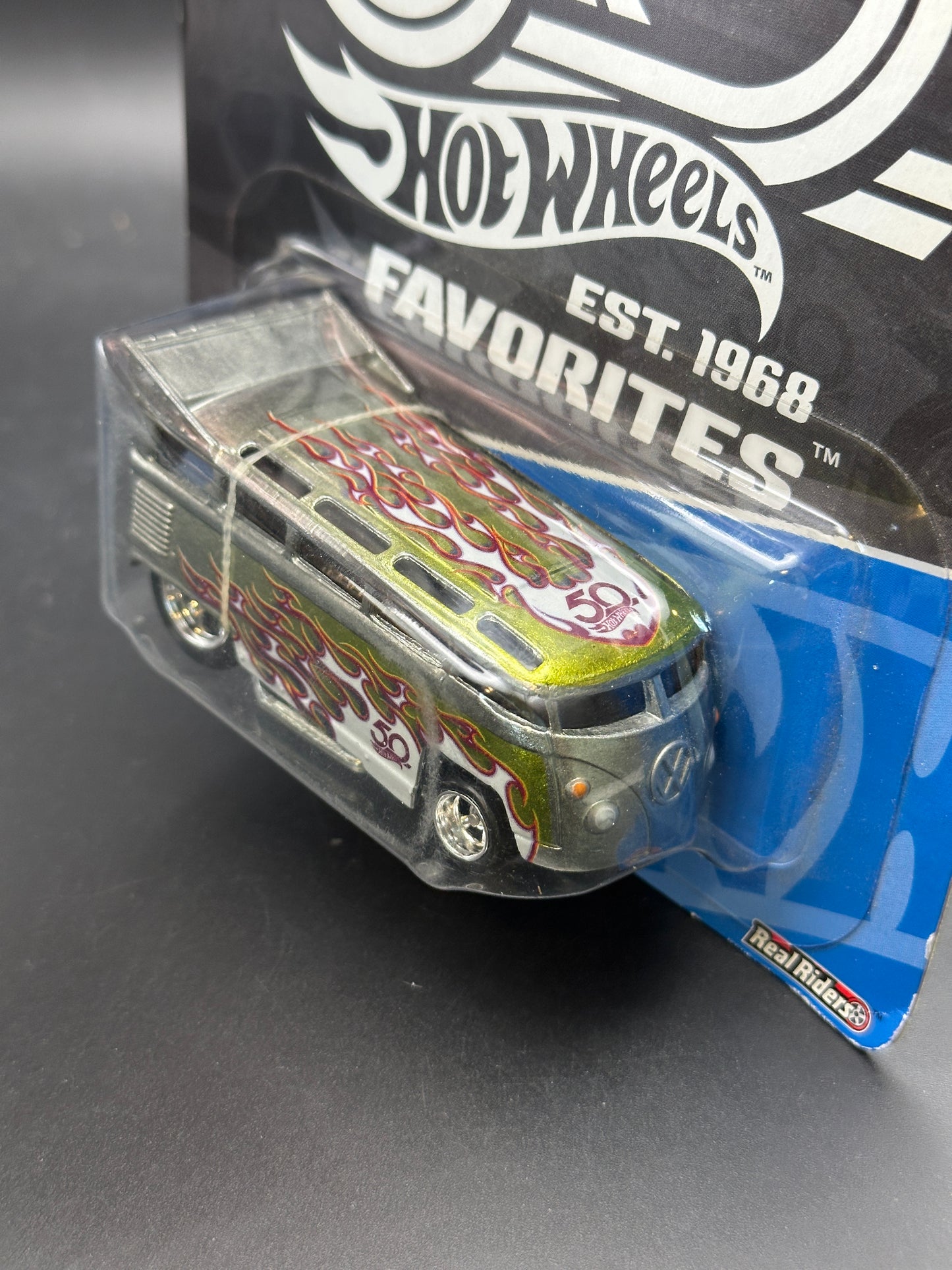 HOT WHEELS - VOLKSWAGEN T1 DRAG BUS (2018) - HW 50th ANNIVERSARY FAVORITES 6/10