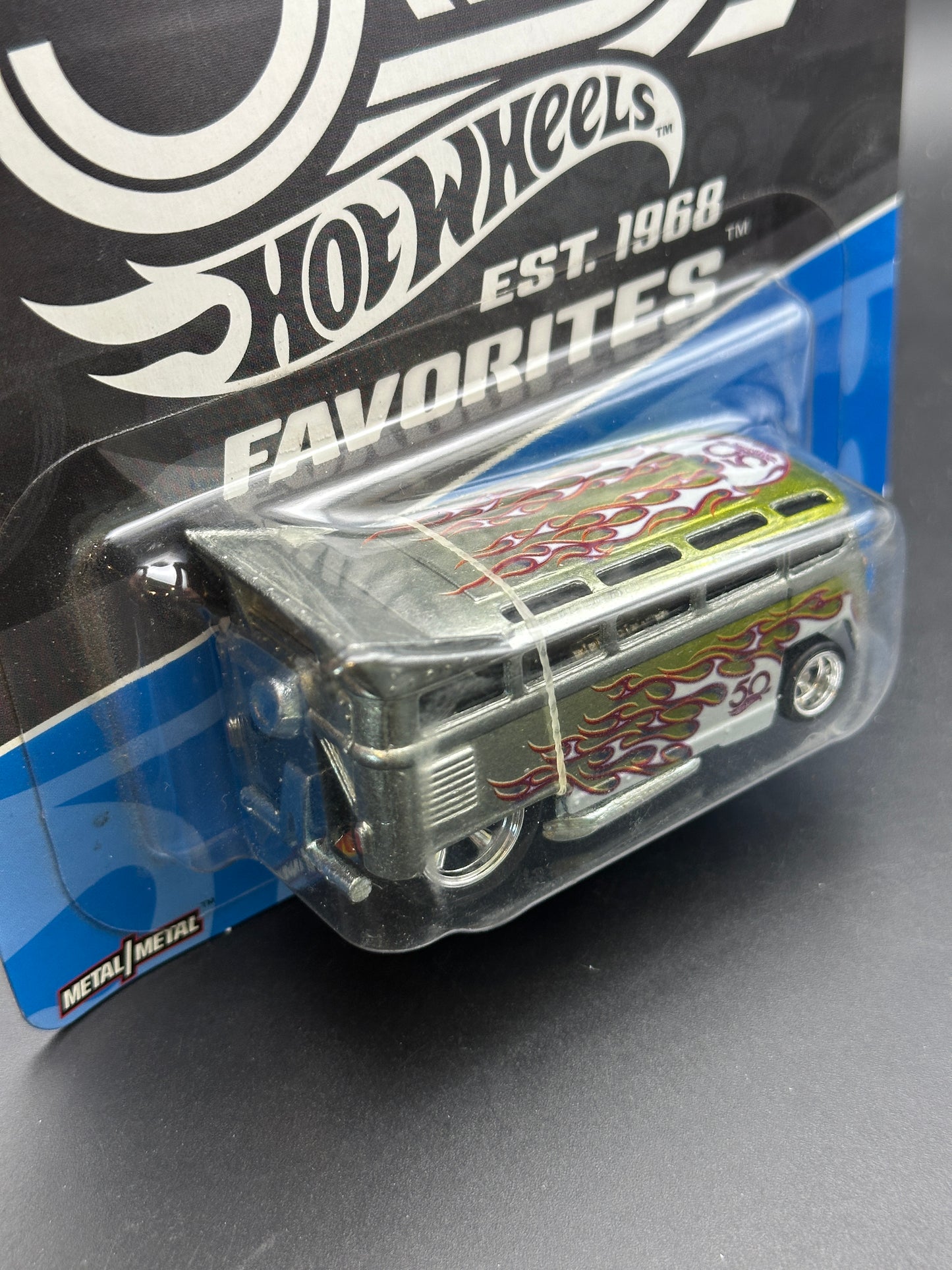 HOT WHEELS - VOLKSWAGEN T1 DRAG BUS (2018) - HW 50th ANNIVERSARY FAVORITES 6/10