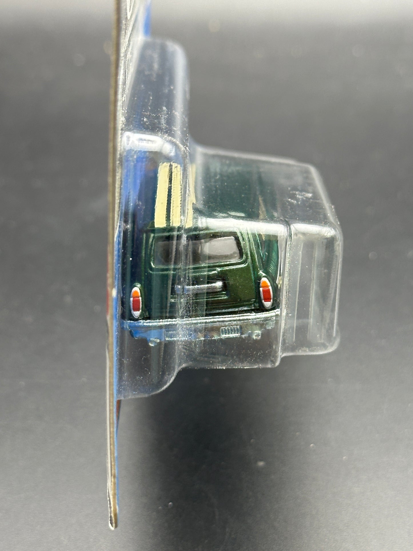 HOT WHEELS - CUSTOM 69 VOLKSWAGEN SQUAREBACK (2018) - HW 50th ANNIVERSARY FAVORITES 4/10