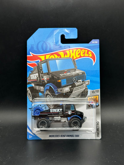 HOT WHEELS - MERCEDES BENZ UNIMOG (2020) - TREASURE HUNT - HW METRO 10/10
