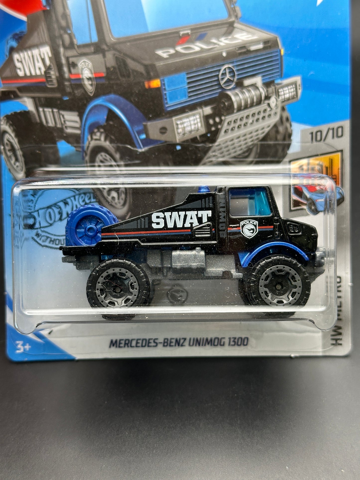 HOT WHEELS - MERCEDES BENZ UNIMOG (2020) - TREASURE HUNT - HW METRO 10/10