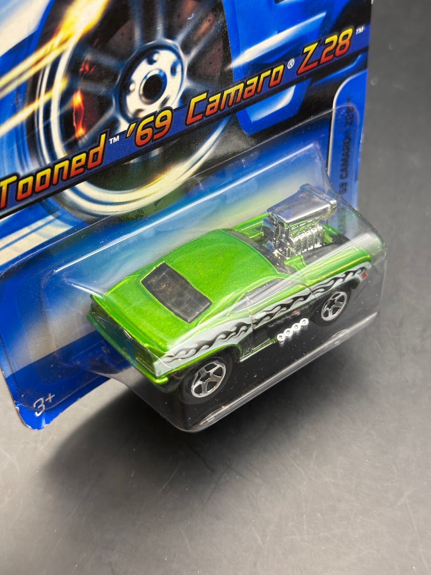 HOT WHEELS - TOONED 69 CAMARO Z28 (2006) - HW MAINLINE 124