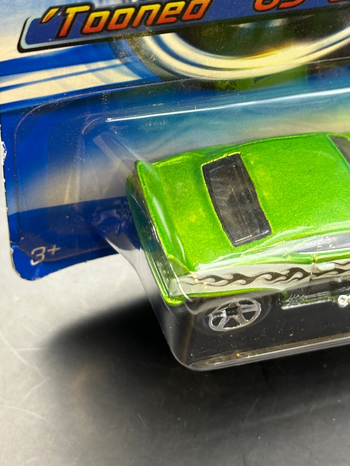 HOT WHEELS - TOONED 69 CAMARO Z28 (2006) - HW MAINLINE 124