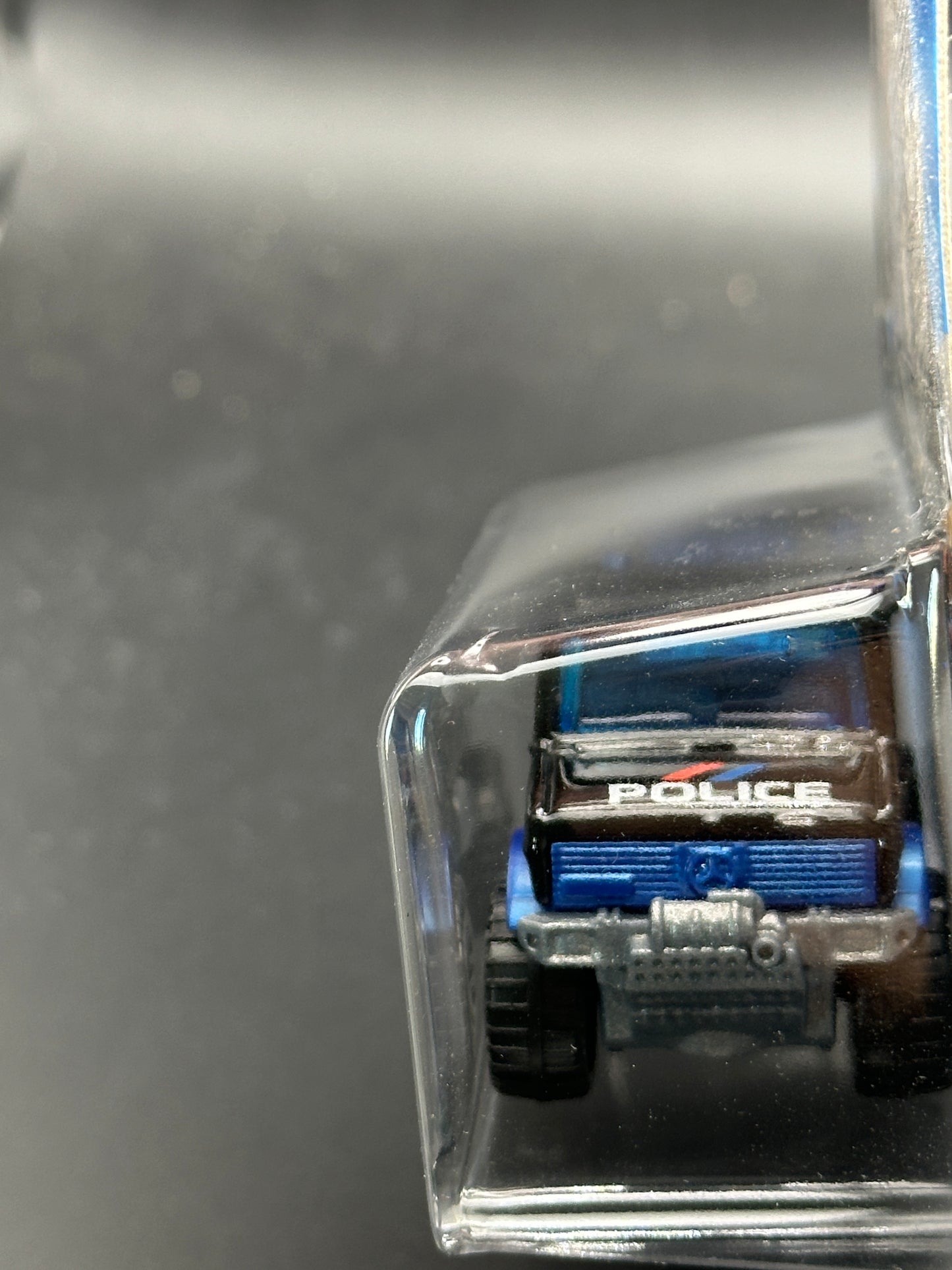 HOT WHEELS - MERCEDES BENZ UNIMOG (2020) - TREASURE HUNT - HW METRO 10/10