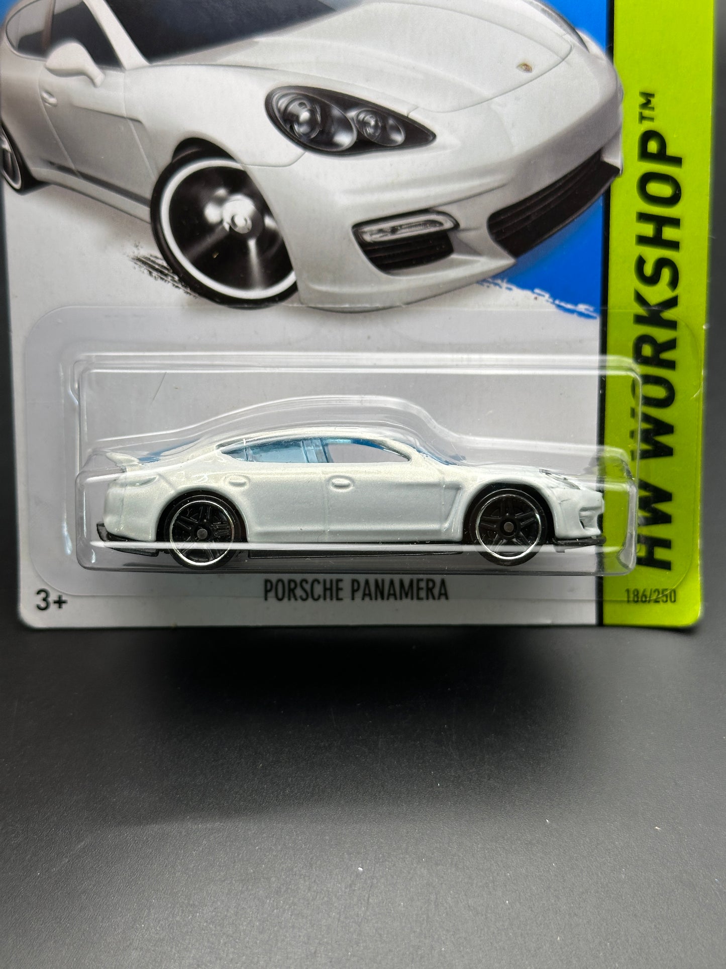 HOT WHEELS - PORSCHE PANAMERA (2015) - HW WORKSHOP
