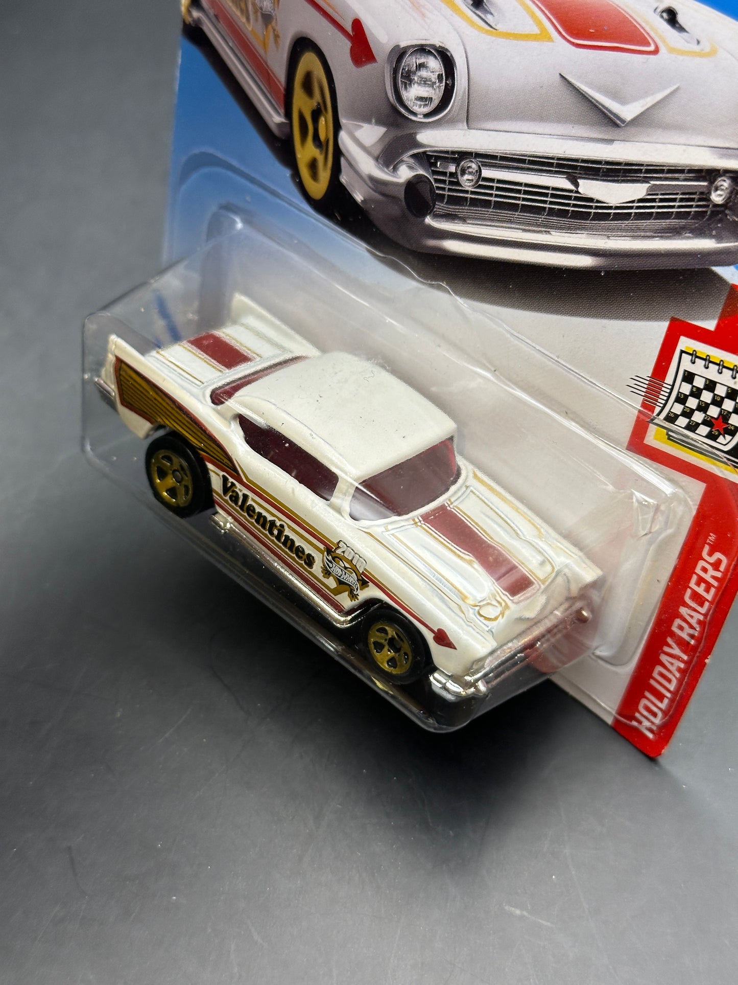 HOT WHEELS - 57 CHEVY (2018) - HW HOLIDAY RACERS 4/6