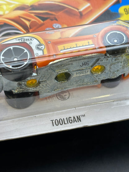 HOT WHEELS - TOOLIGAN - TREASURE HUNT (2017) - HW EXPERIMOTORS 9/10
