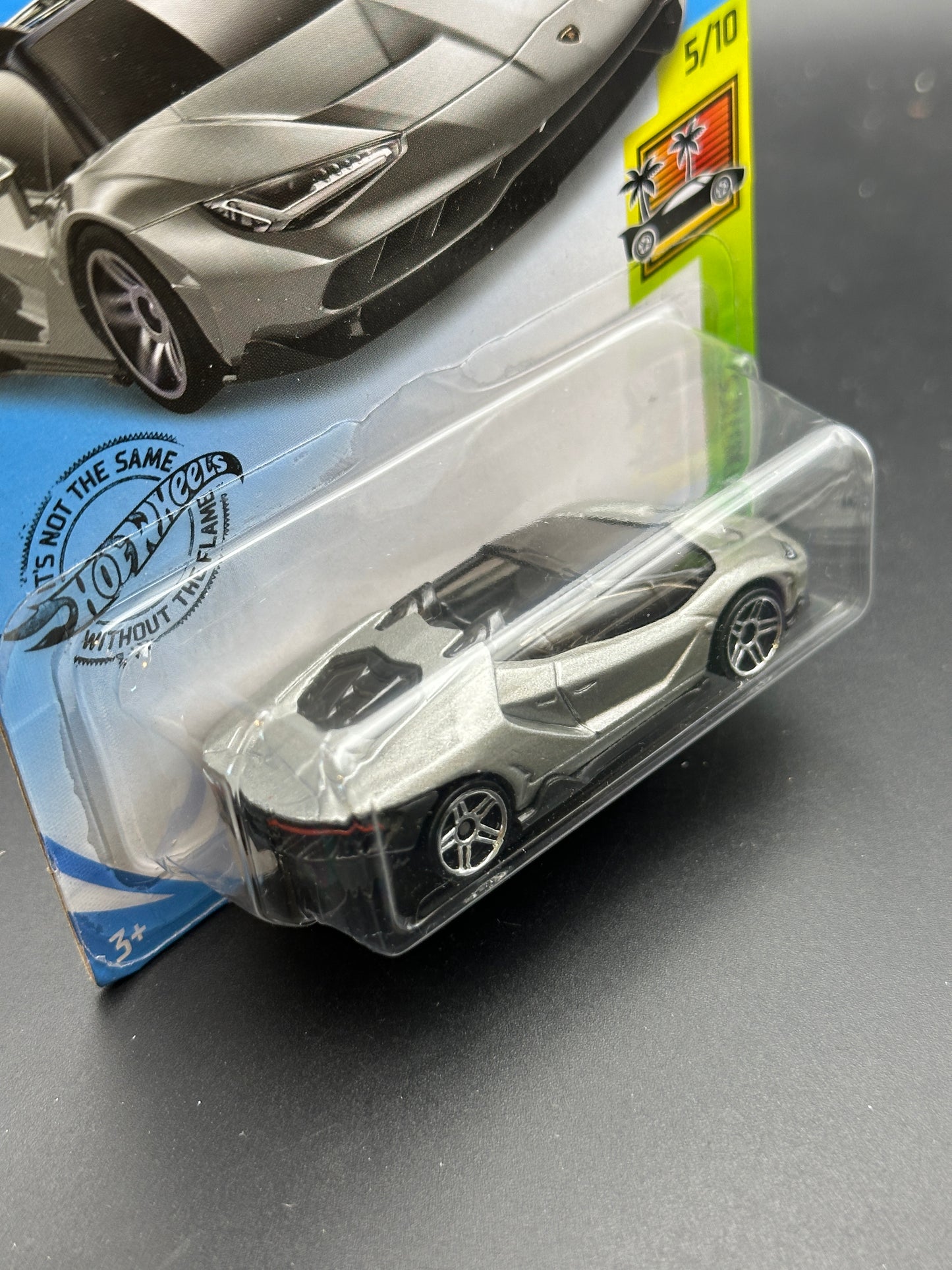 HOT WHEELS - 16 LAMBORGHINI CENTENARIO ROADSTER (2019) - HW EXOTICS 5/10