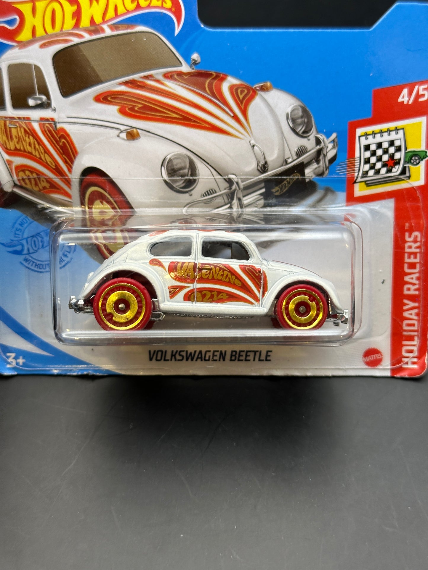 HOT WHEELS - VOLKSWAGEN BEETLE (2021) - HW HOLIDAY RACERS 4/5
