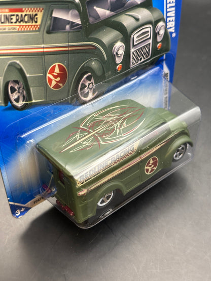 HOT WHEELS - DAIRY DELIVERY (2009) - HW MODIFIED RIDES 2/10