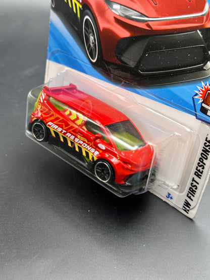 HOT WHEELS - FORD PERFORMANCE SUPERVAN 4 (2025) - TREASURE HUNT - HW FIRST RESPONSE 1/5