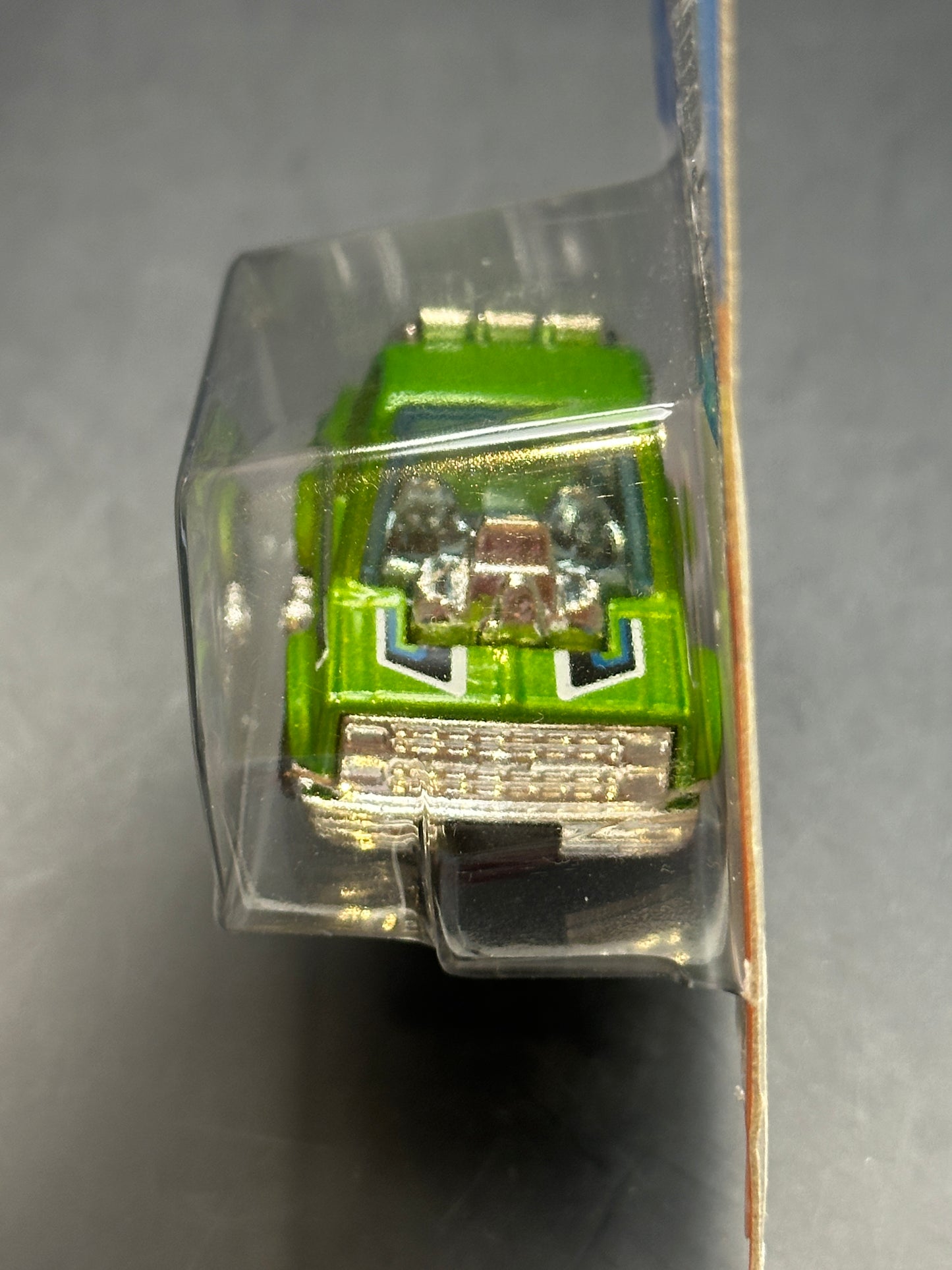 HOT WHEELS - TOON’D 83 CHEVY SILVERADO (2023) - HW HOT TRUCKS 1/10