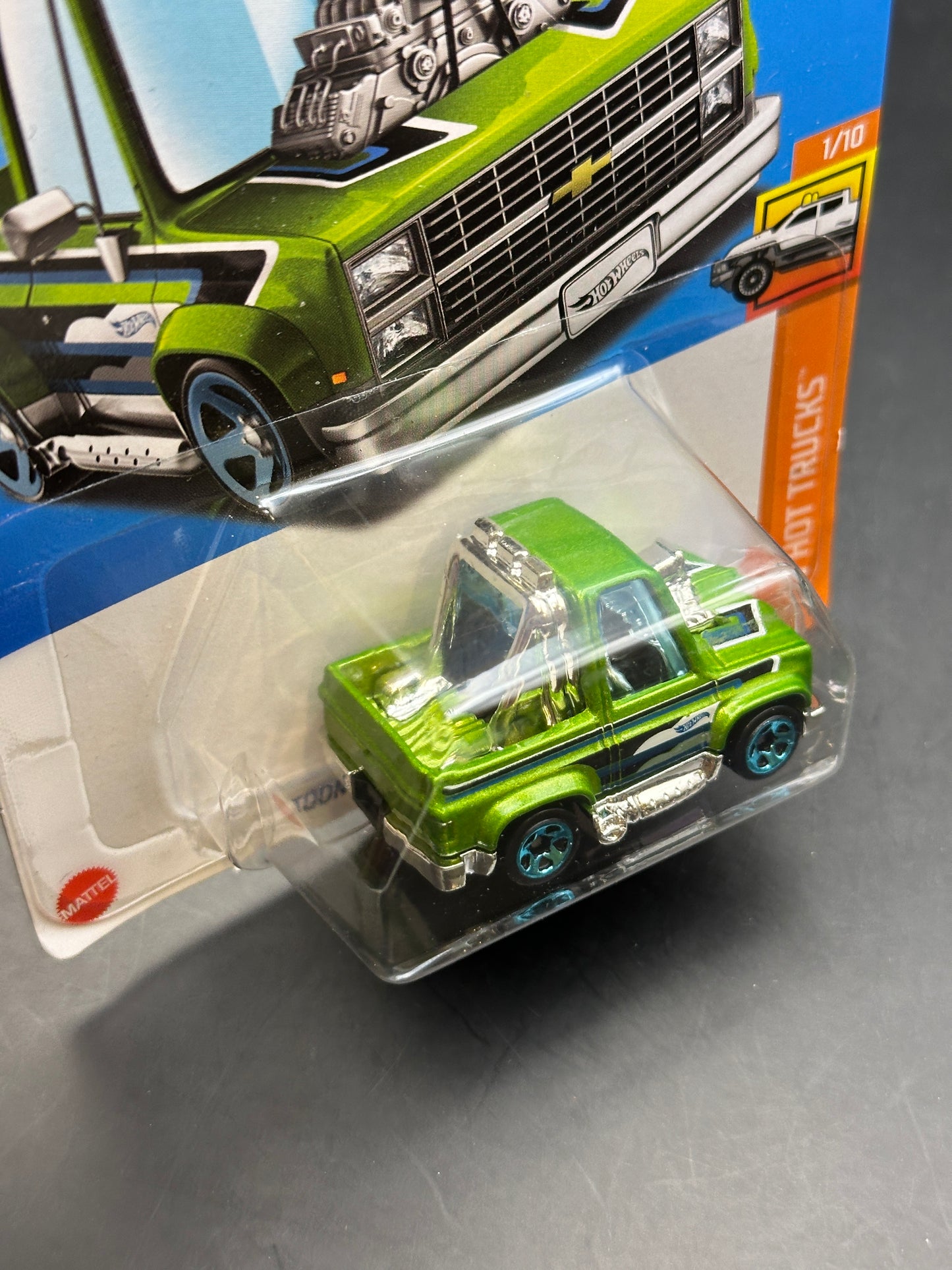 HOT WHEELS - TOON’D 83 CHEVY SILVERADO (2023) - HW HOT TRUCKS 1/10