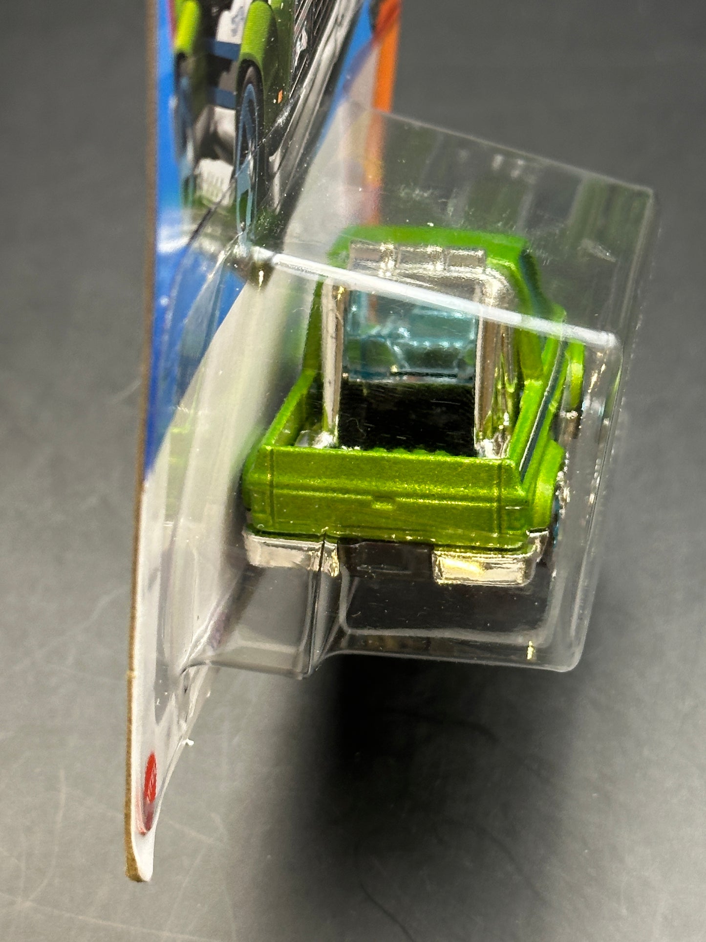HOT WHEELS - TOON’D 83 CHEVY SILVERADO (2023) - HW HOT TRUCKS 1/10