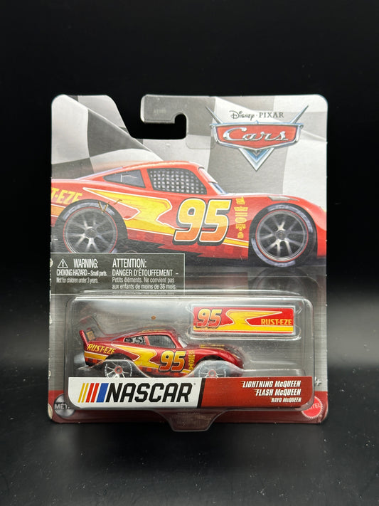DISNEY PIXAR CARS - RUSTEZE LIGHTNING MCQUEEN - NASCAR EDITION - DIECAST