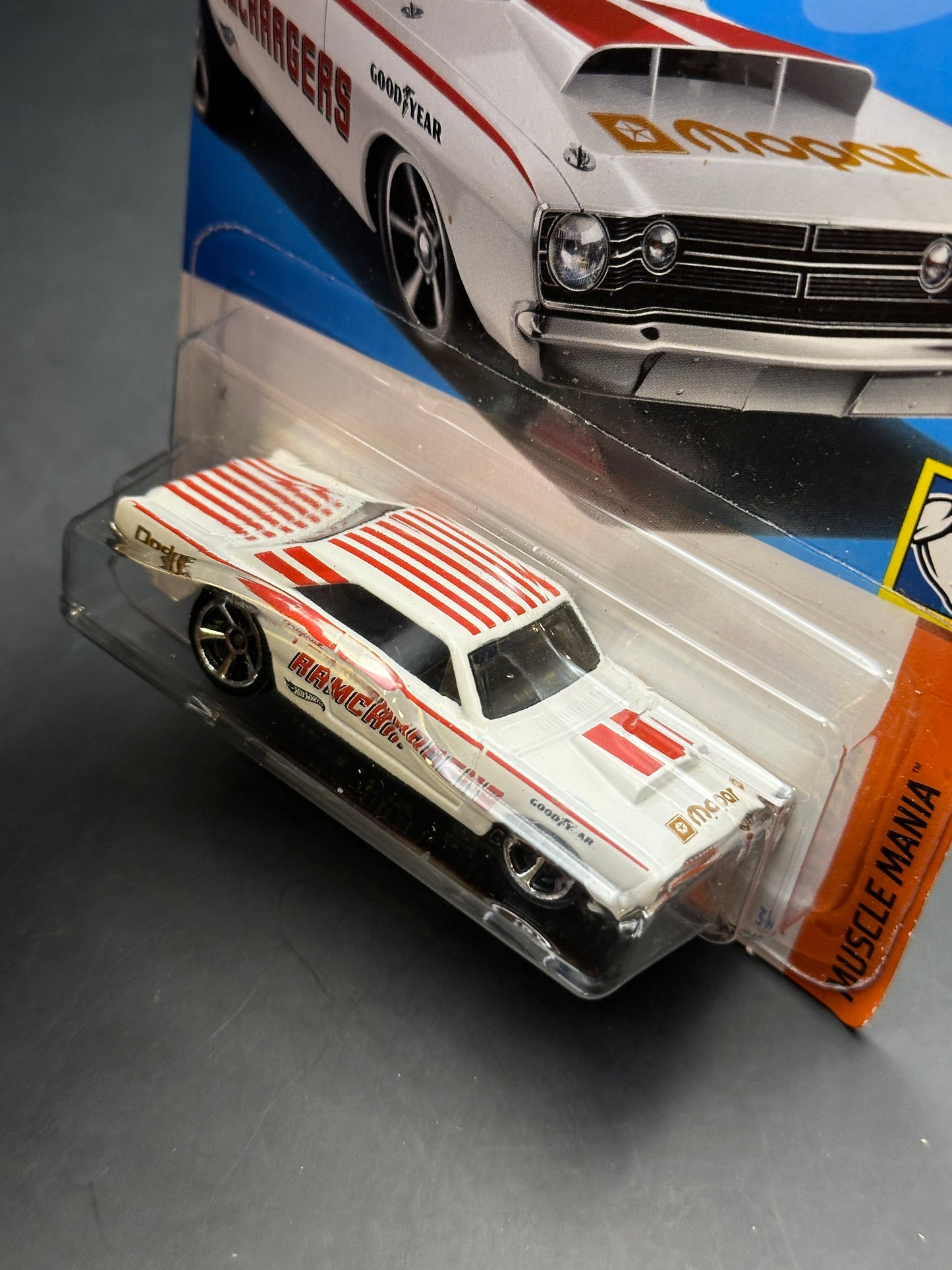 HOT WHEELS - 68 DODGE DART (2024) - HW MUSCLE MANIA 1/5