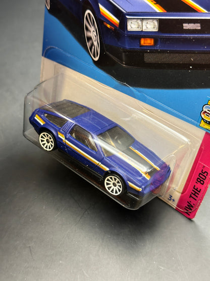 HOT WHEELS - DMC DELOREAN (2022) - HW THE 80’s 8/10