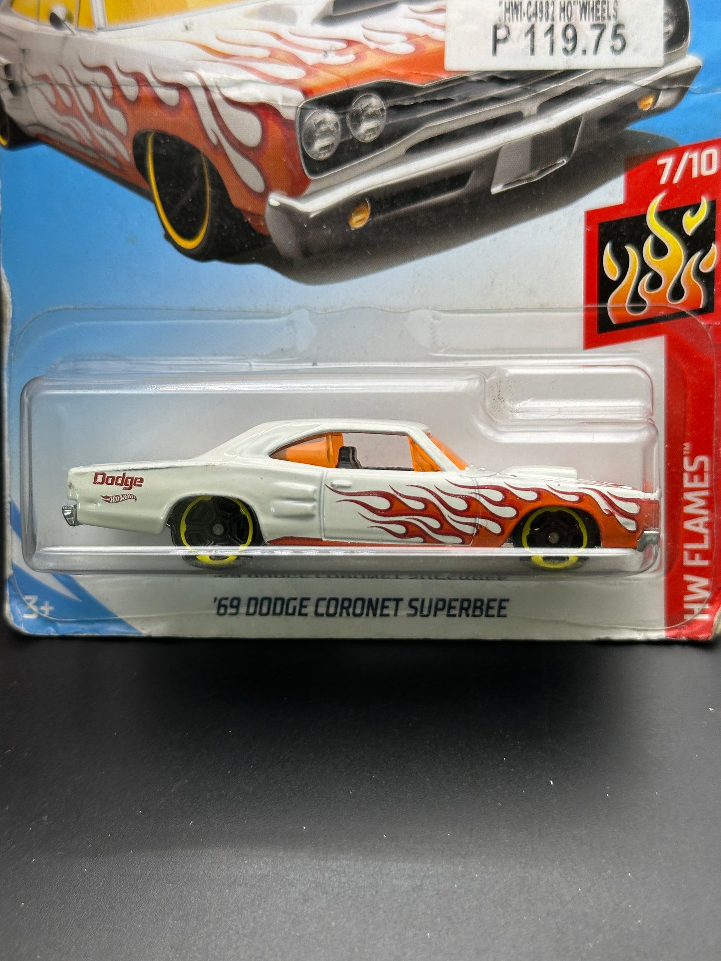 HOT WHEELS - 69 DODGE CORONET SUPERBEE (2018) - HW FLAMES 7/10
