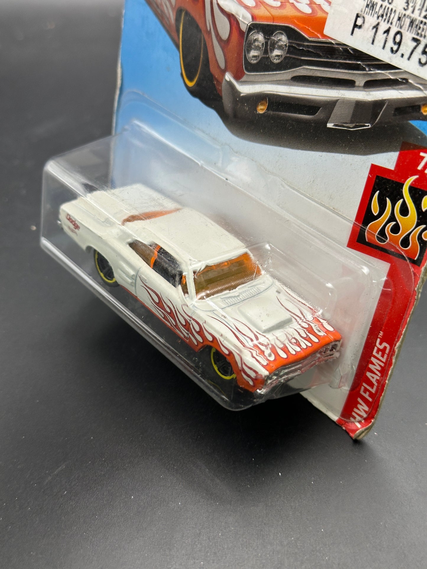 HOT WHEELS - 69 DODGE CORONET SUPERBEE (2018) - HW FLAMES 7/10