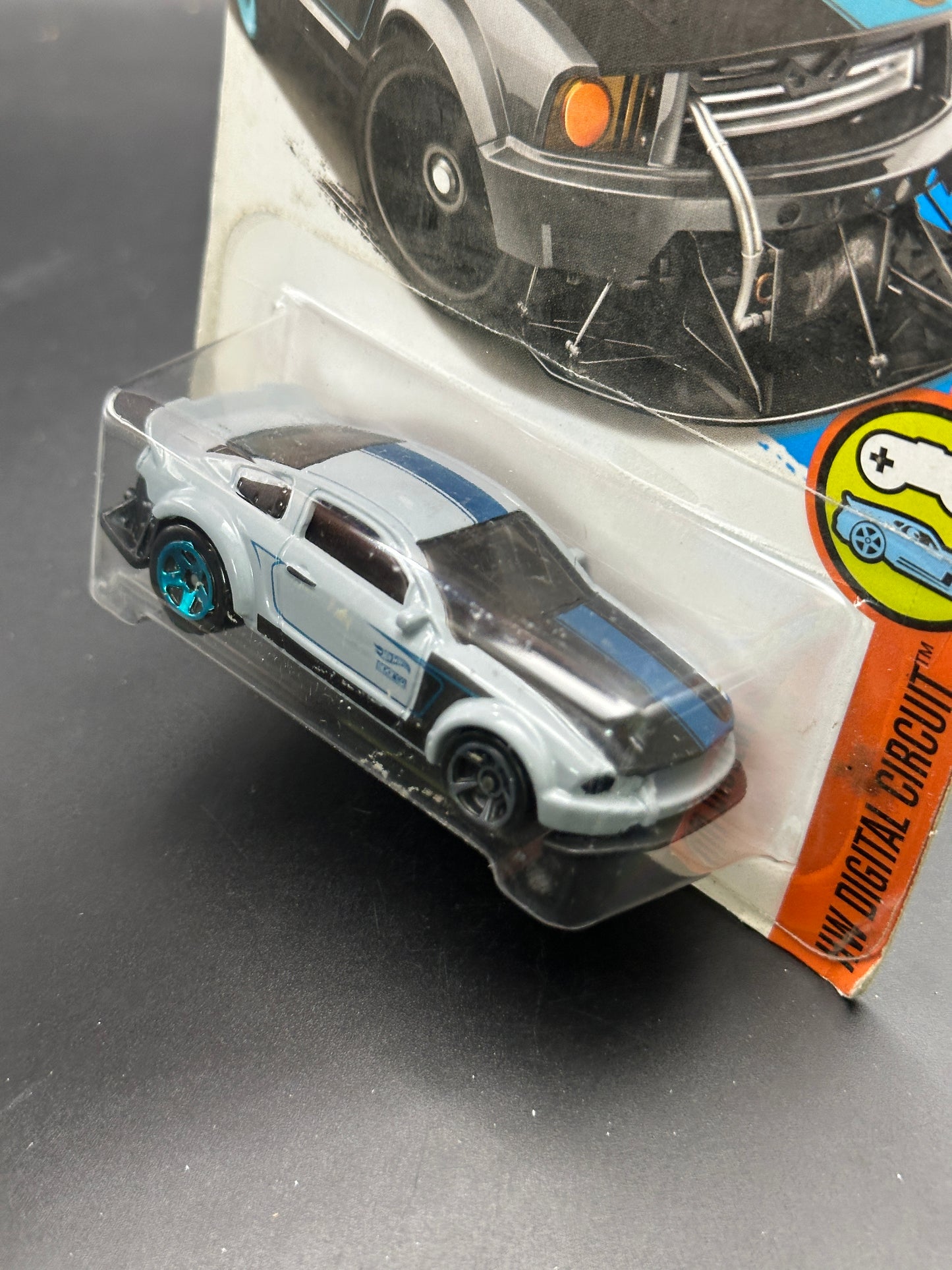 HOT WHEELS - 2005 FORD MUSTANG (2005) - HW DIGITAL CIRCUIT 1/10
