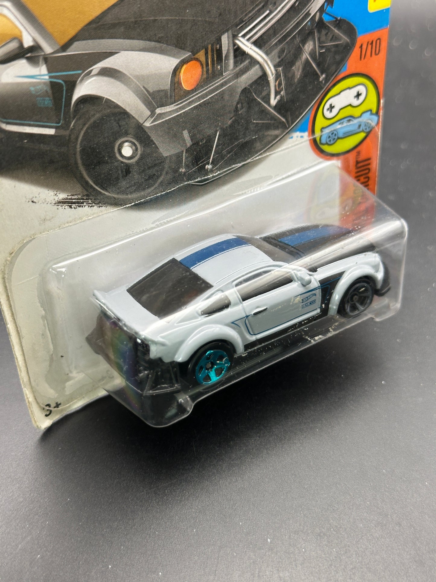 HOT WHEELS - 2005 FORD MUSTANG (2005) - HW DIGITAL CIRCUIT 1/10