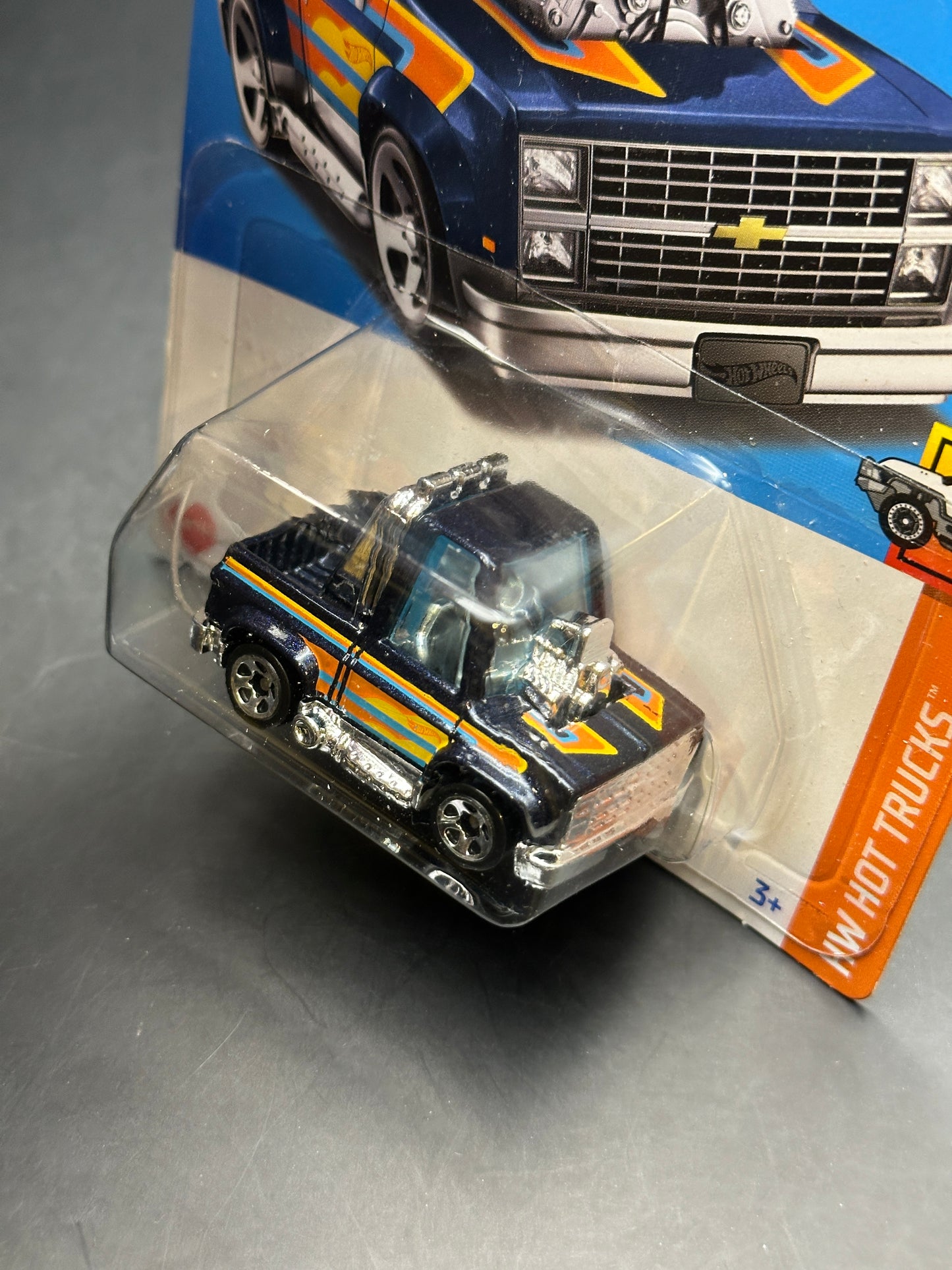 HOT WHEELS - TOON’D 83 CHEVY SILVERADO (2023) - HW HOT TRUCKS 1/10