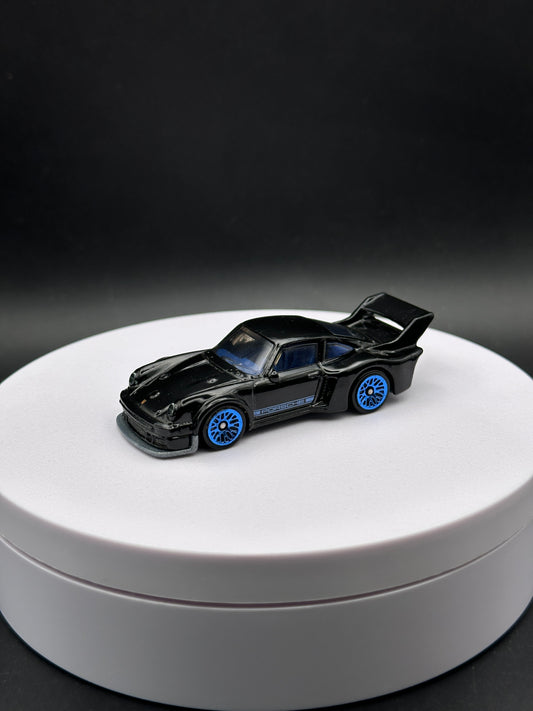 HOT WHEELS - PORSCHE 934.5 (2017) - HW FACTORY FRESH 4/10 - LOOSE