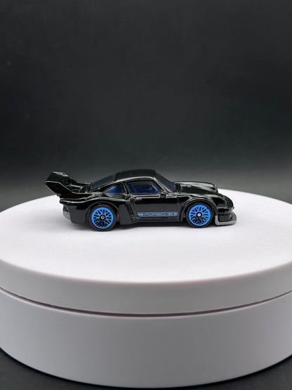HOT WHEELS - PORSCHE 934.5 (2017) - HW FACTORY FRESH 4/10 - LOOSE