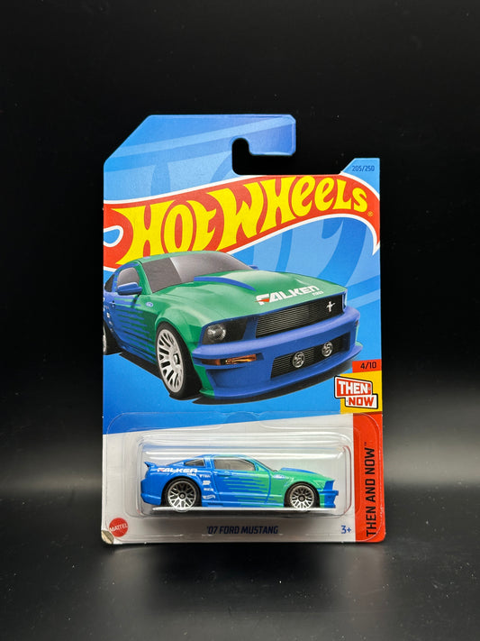 HOT WHEELS - 07 FORD MUSTANG (2023) - HW THEN AND NOW 5/10