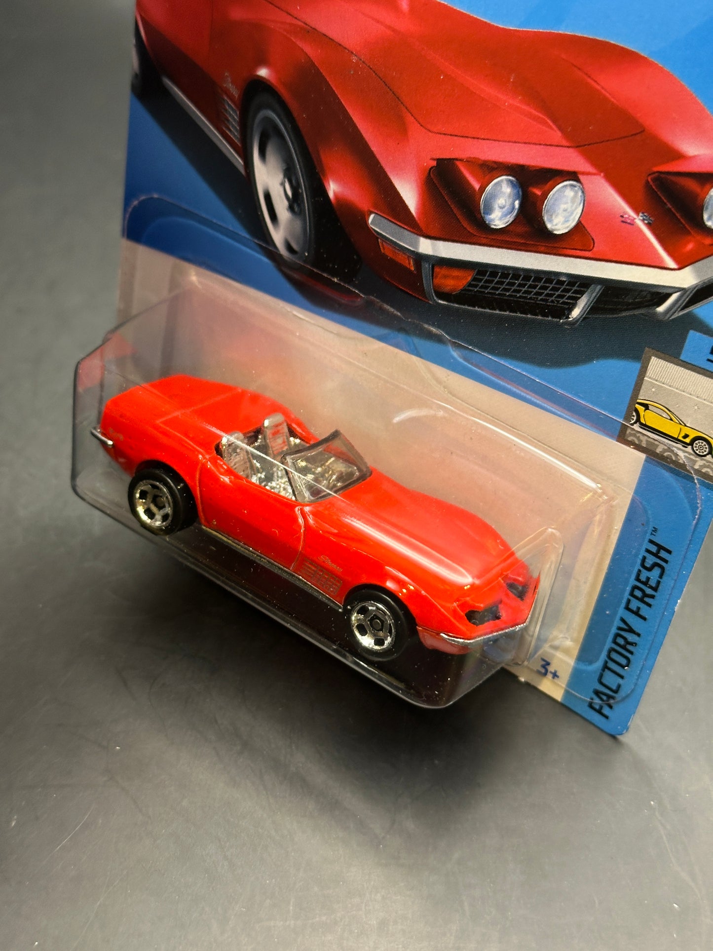 HOT WHEELS - 72 STINGRAY CONVERTIBLE (2024) - FACTORY FRESH 5/10