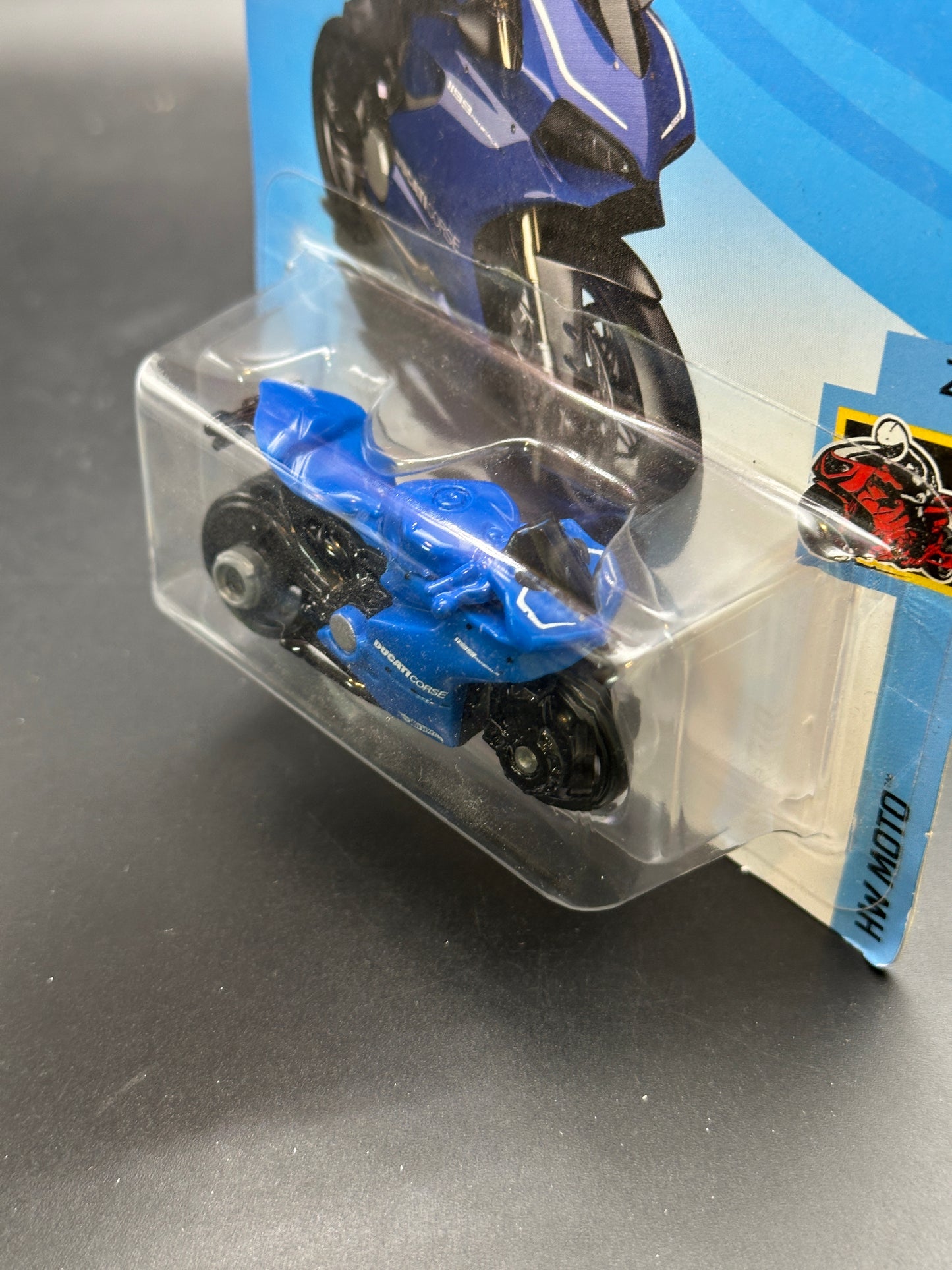 HOT WHEELS - DUCATI 1199 PANIGALE (2019) - HW MOTO 2/5