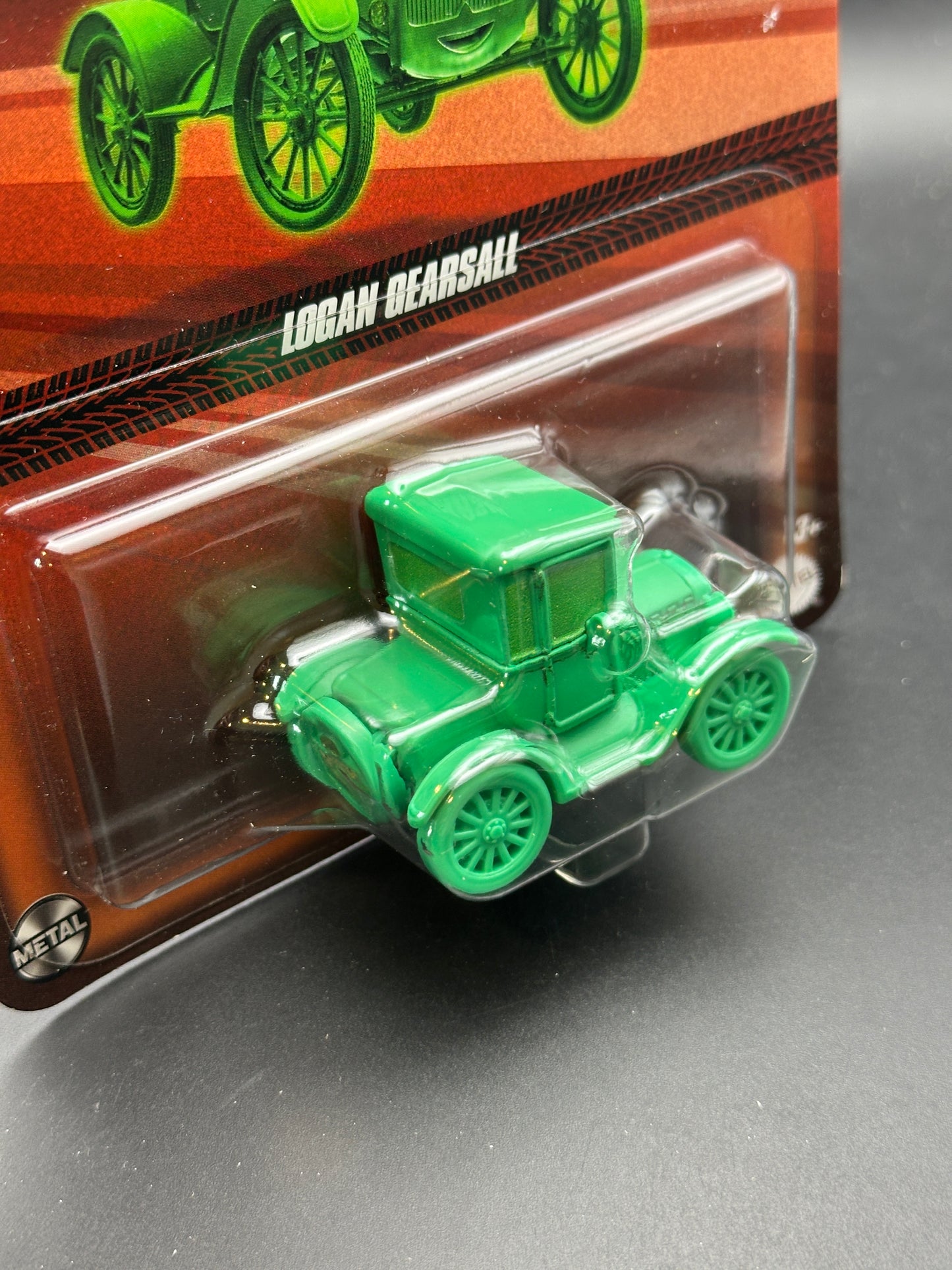 DISNEY PIXAR CARS - LOGAN GEARSHALL - CARS - DIECAST
