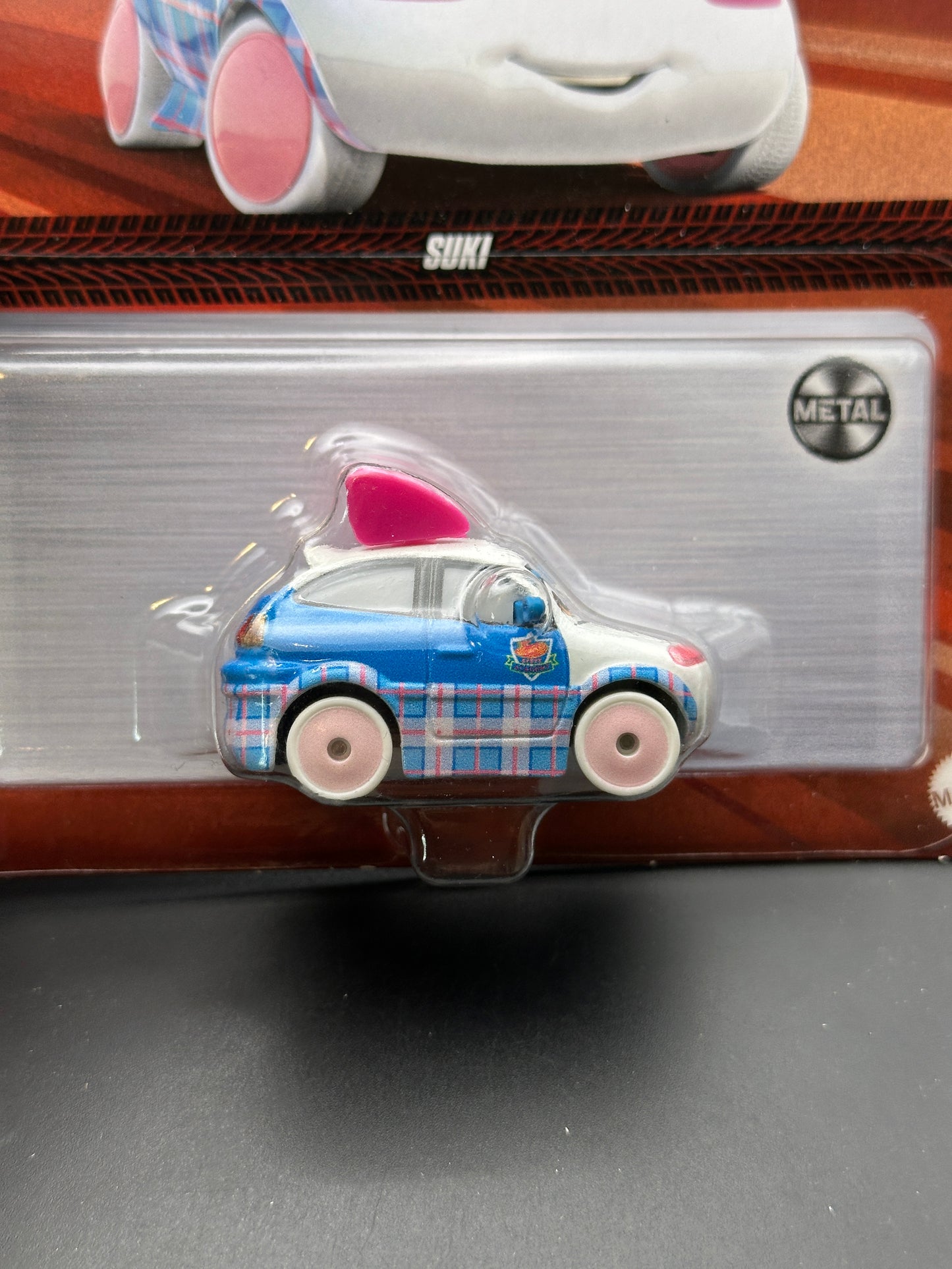 DISNEY PIXAR CARS - SUKI - CARS - DIECAST