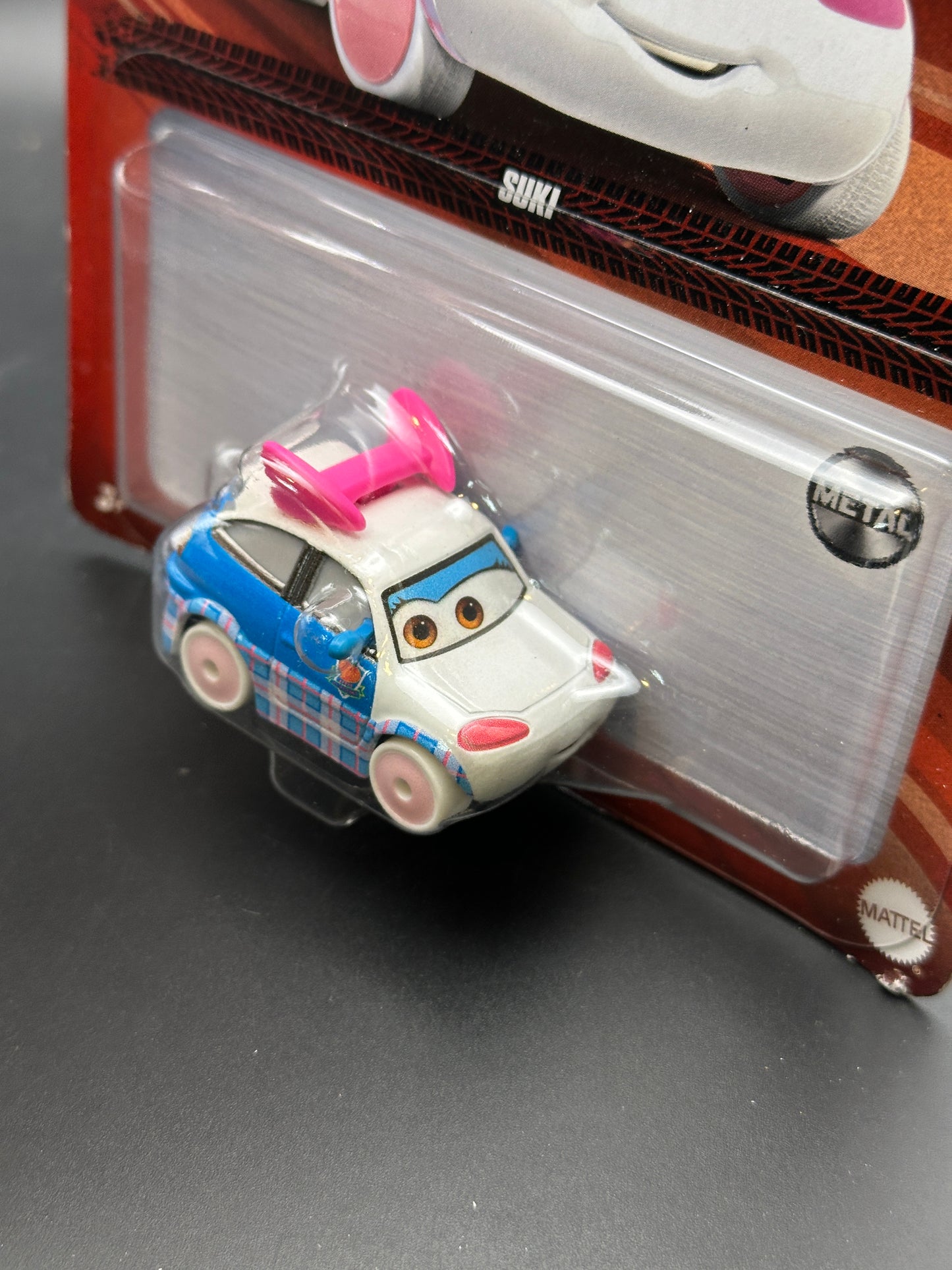 DISNEY PIXAR CARS - SUKI - CARS - DIECAST