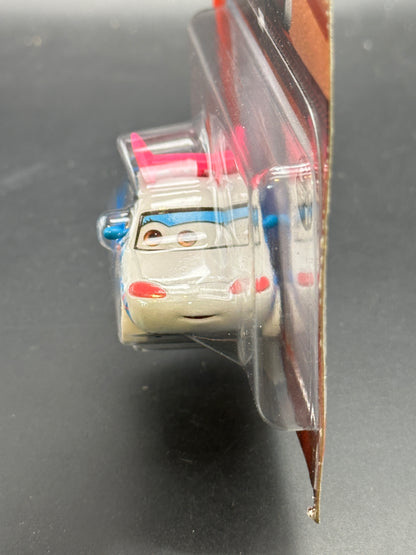 DISNEY PIXAR CARS - SUKI - CARS - DIECAST