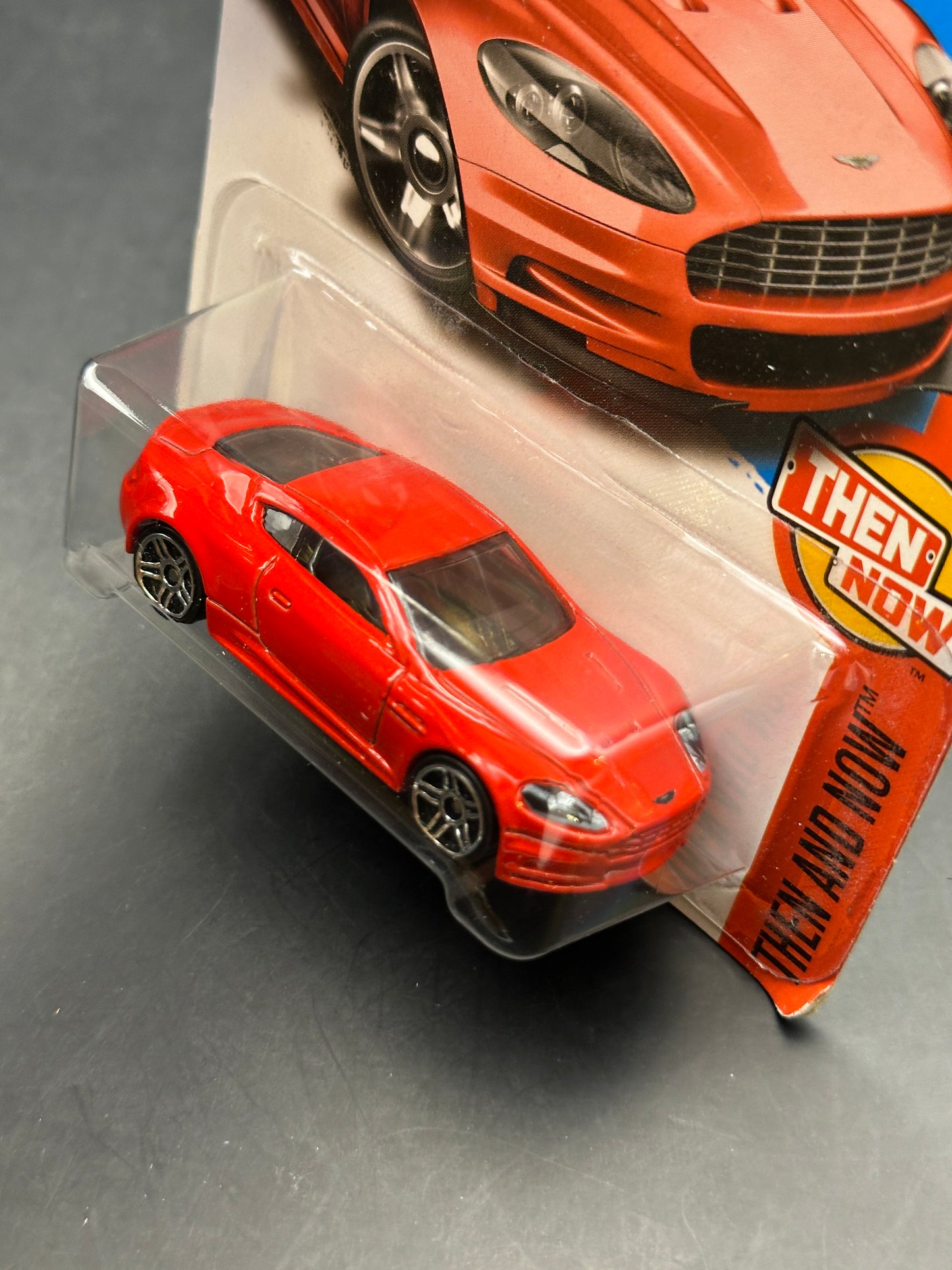HOT WHEELS - ASTON MARTIN DBS (2016) - HW THEN AND NOW 6/10